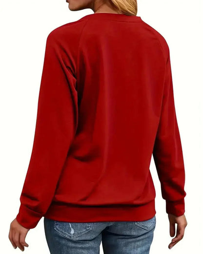 Effortlessly Elegant Sweater with a Timeless Design