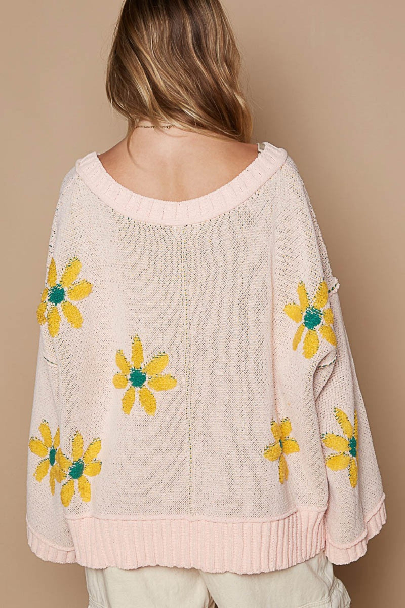 Well Tailored Sweater with a Graceful Silhouette