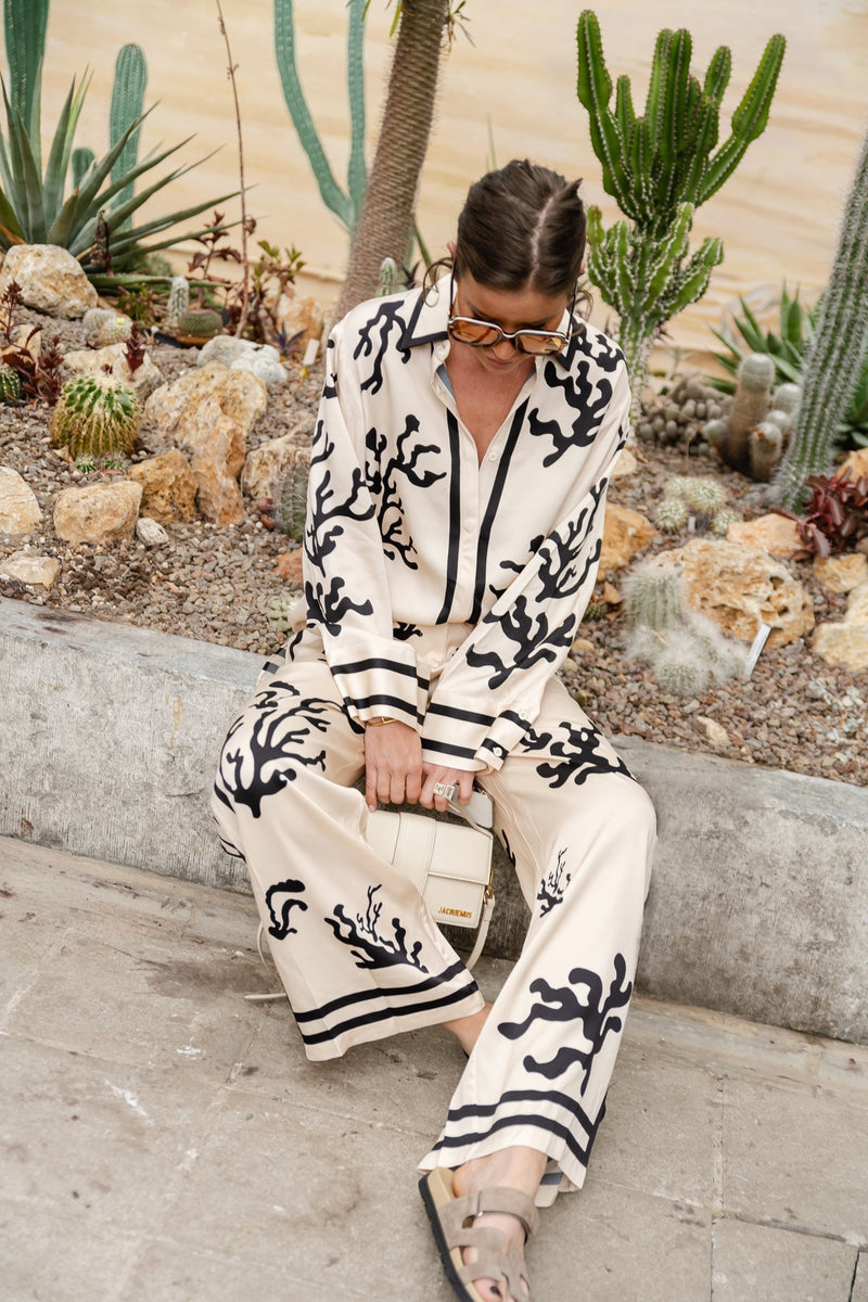 Gracefully Styled Garment for Any Occasion
