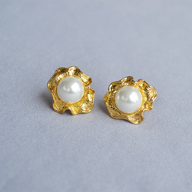 Elegantti Kulta Korvarengas jokaiseen tilaisuuteen