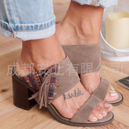 Tyylikkäät Ortopediset Sandaalit Ainutlaatuisella Muotoilulla