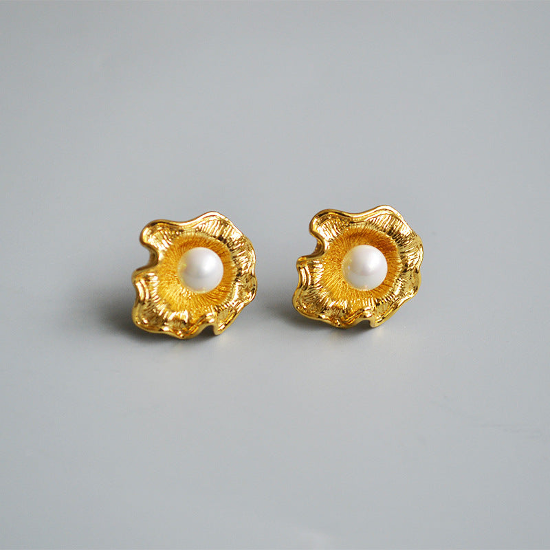 Elegantti Kulta Korvarengas jokaiseen tilaisuuteen