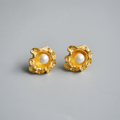 Elegantti Kulta Korvarengas jokaiseen tilaisuuteen