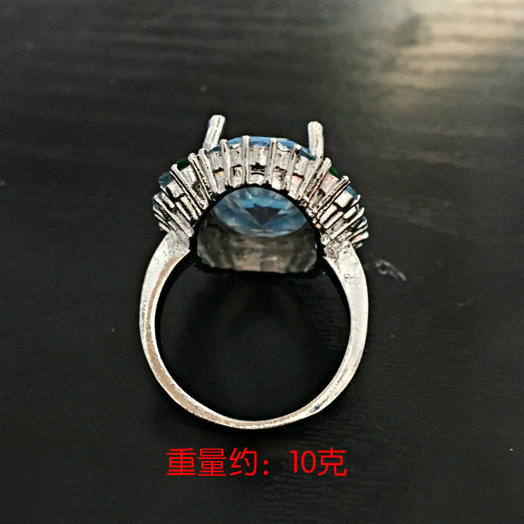 Hurmaava Sormus jokaiseen tilaisuuteen