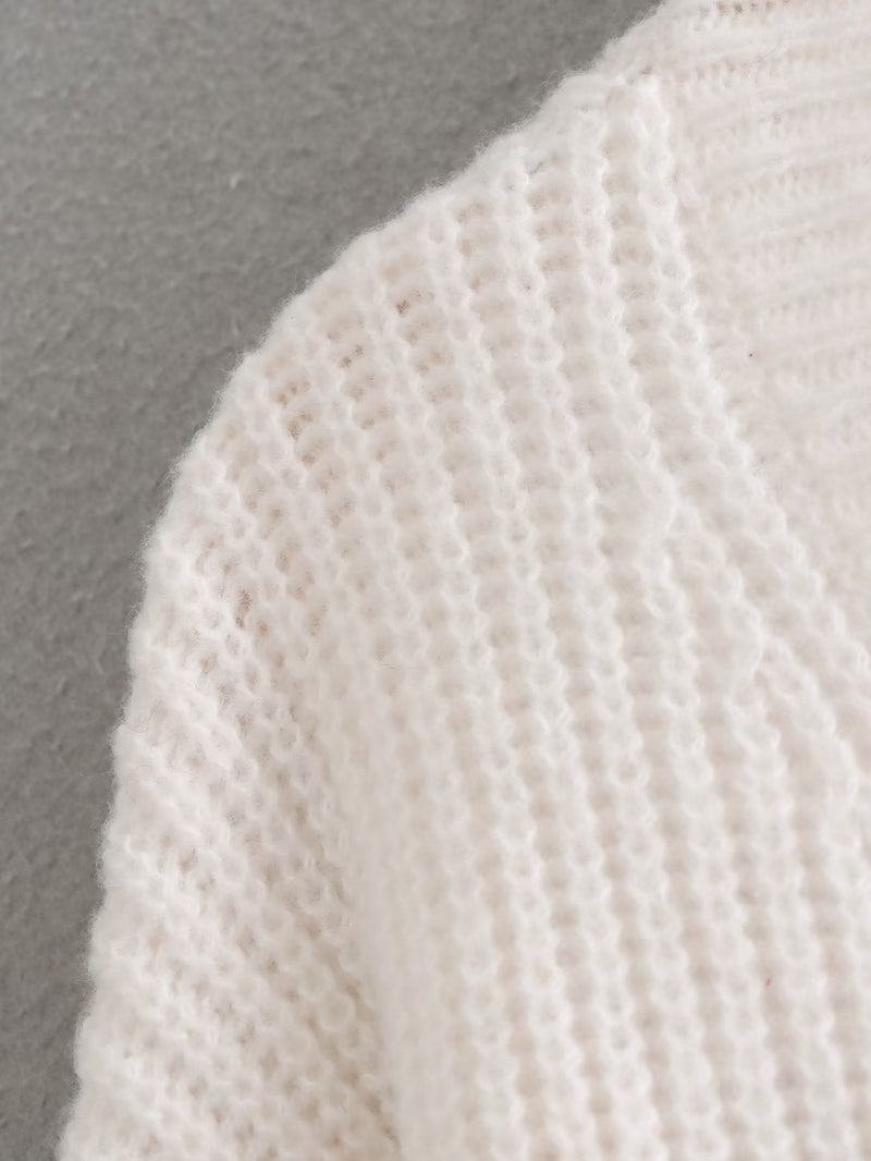 Gracefully Styled Sweater for Any Occasion