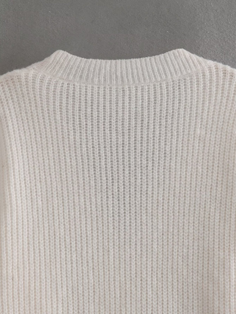 Gracefully Styled Sweater for Any Occasion