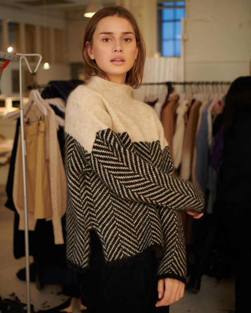 Gracefully Styled Sweater for Any Occasion
