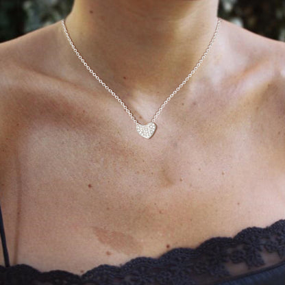 Hurmaava Kaulakoru jokaiseen tilaisuuteen