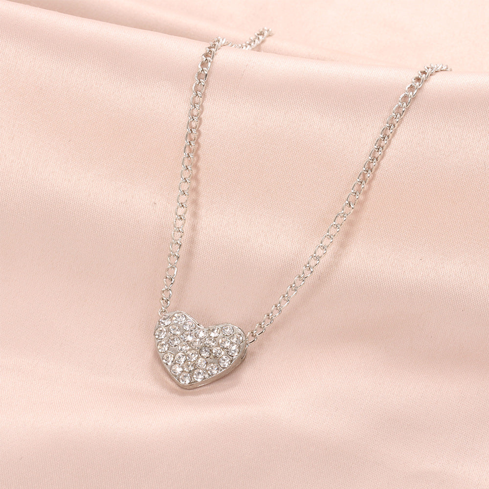 Hurmaava Kaulakoru jokaiseen tilaisuuteen