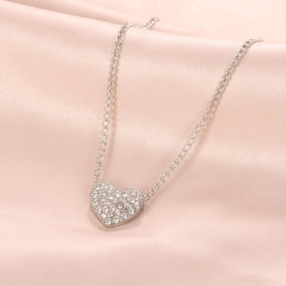 Hurmaava Kaulakoru jokaiseen tilaisuuteen