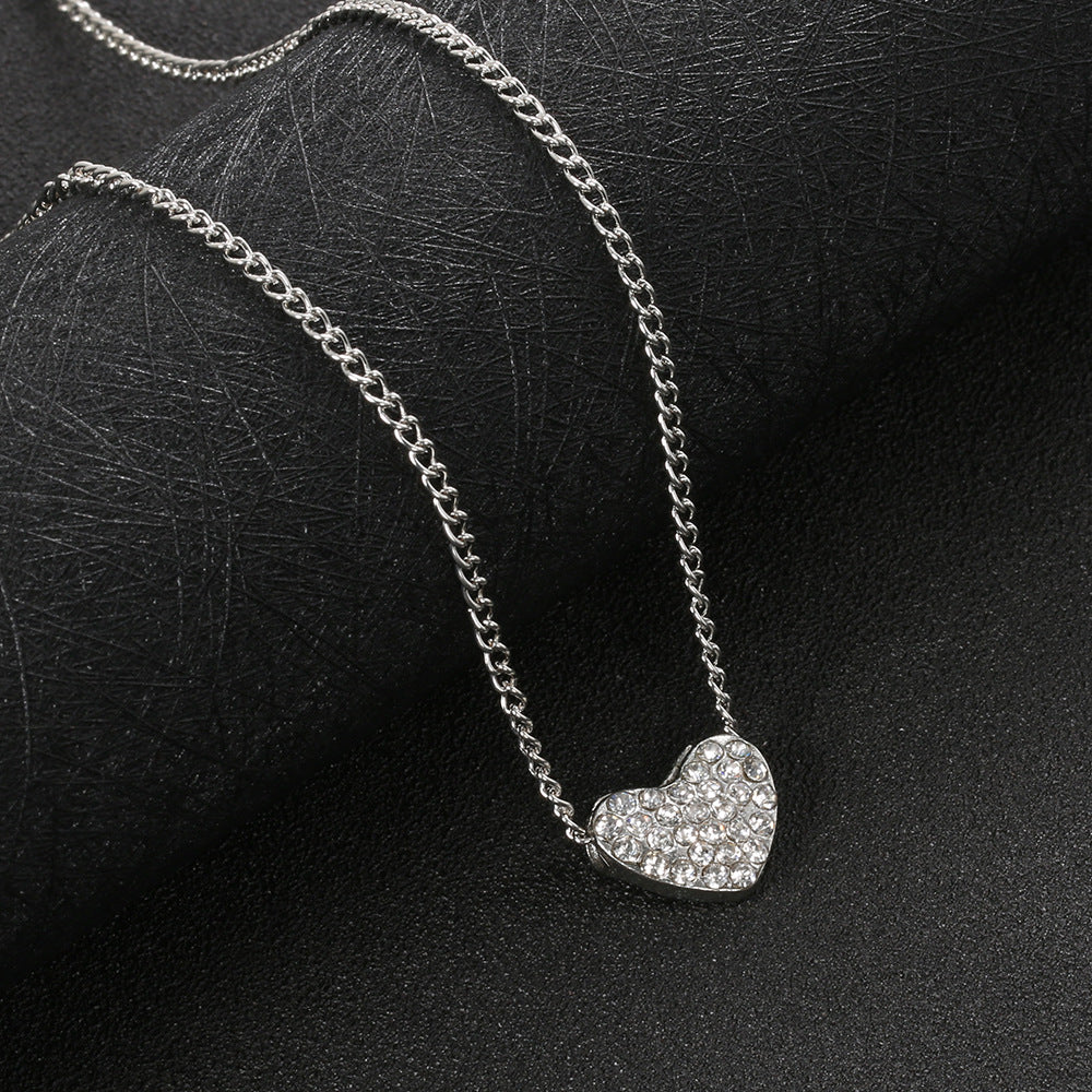 Hurmaava Kaulakoru jokaiseen tilaisuuteen