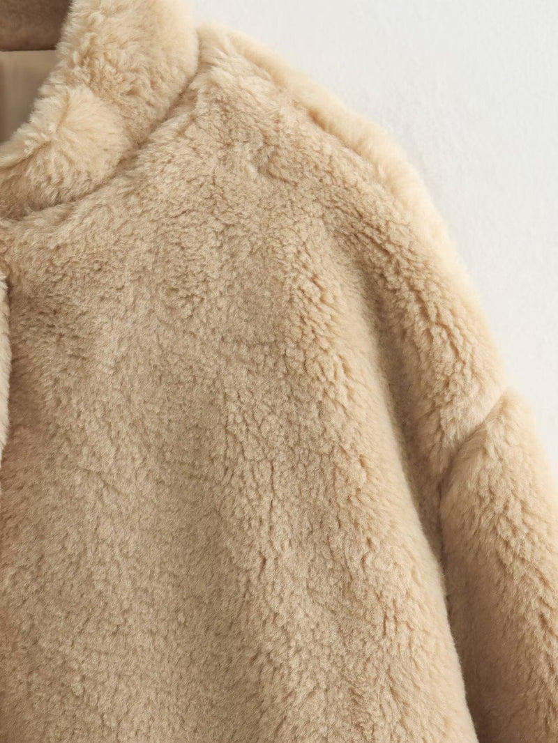 Beautifully Finished Jacket in a Timeless Design