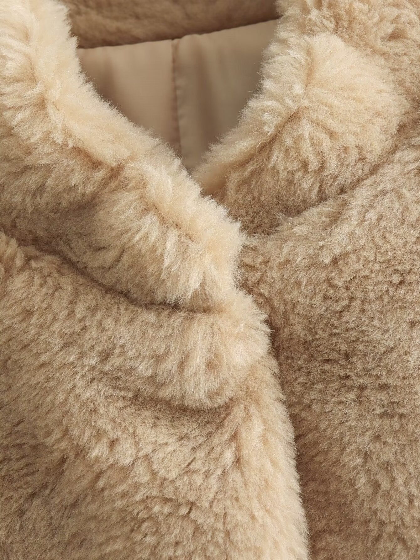 Beautifully Finished Jacket in a Timeless Design