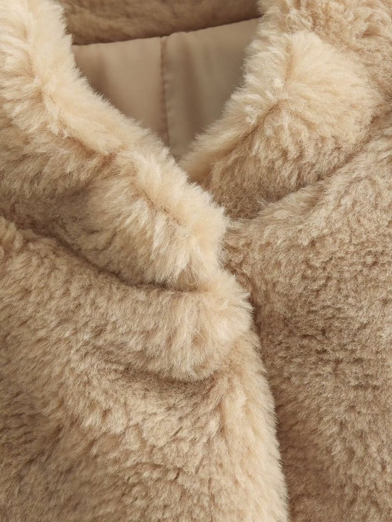 Beautifully Finished Jacket in a Timeless Design