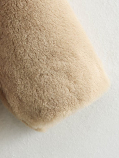 Beautifully Finished Jacket in a Timeless Design