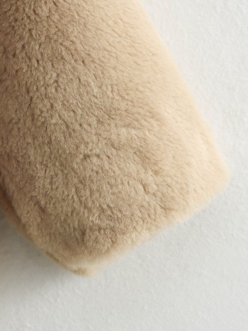 Beautifully Finished Jacket in a Timeless Design