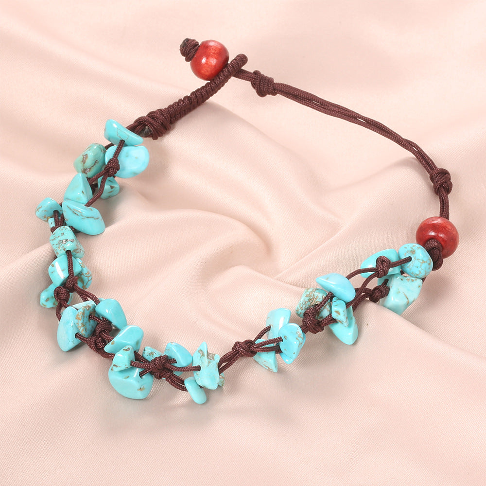 Kaunis Nilkkakoru ainutlaatuisella tyylillä