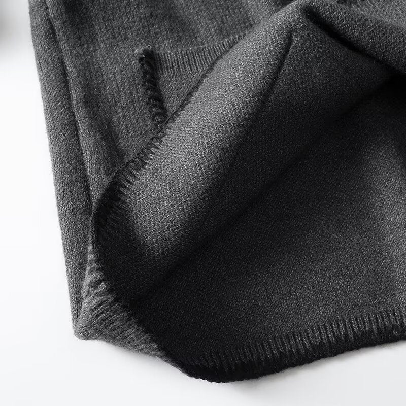 Beautifully Finished Pullover in a Timeless Design