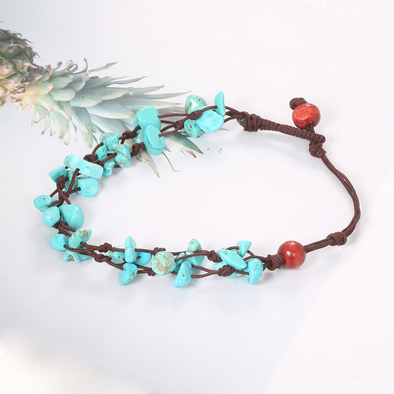 Kaunis Nilkkakoru ainutlaatuisella tyylillä