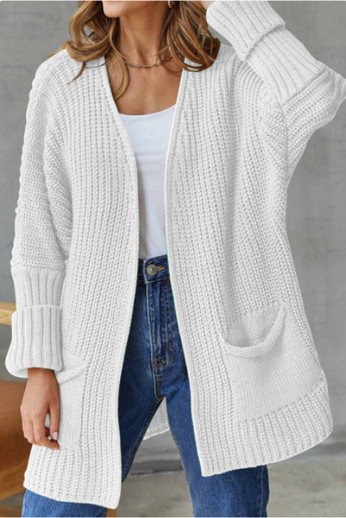 Well Tailored Cardigan with a Graceful Silhouette