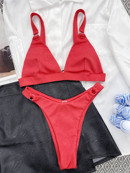 Effortlessly Elegant Garment with a Timeless Design