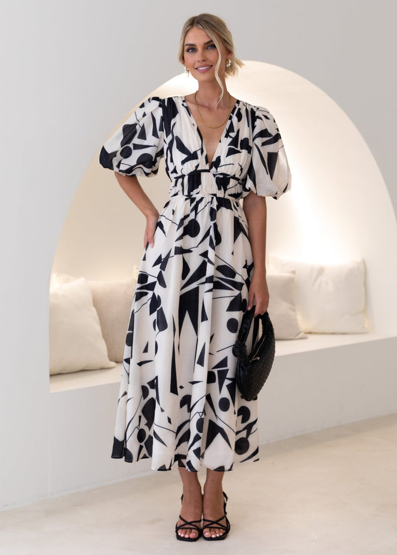 Polished Dress with an Effortless Classic Look