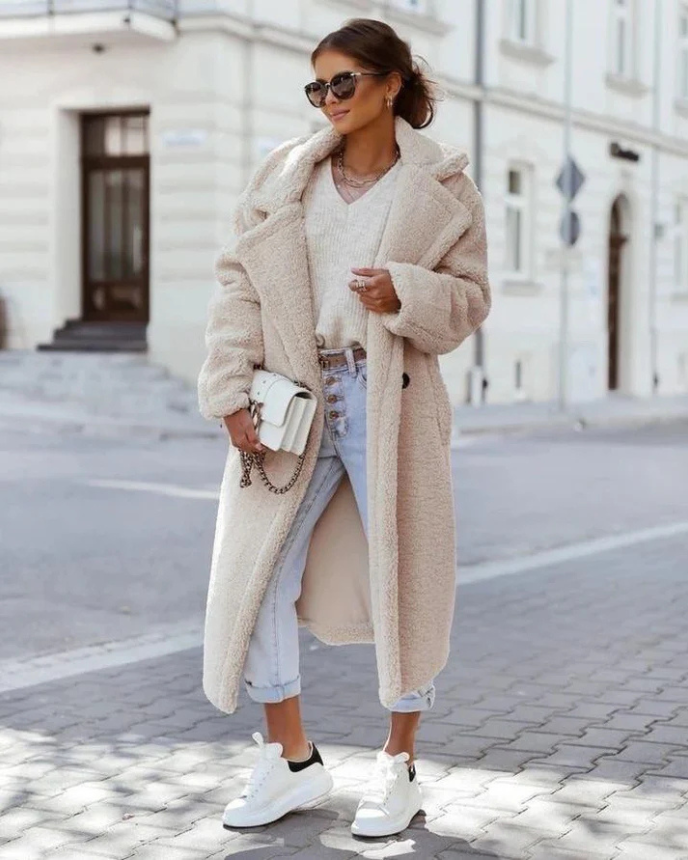 Classic Vintage Coat with a Flattering Fit