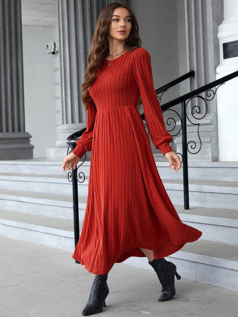 Sophisticated Dress with a Clean Classic Look