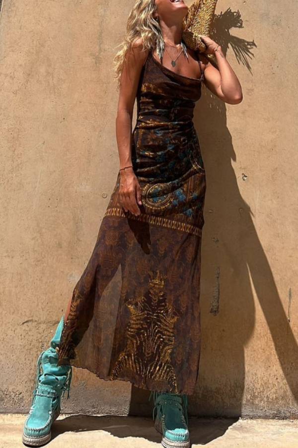 Classic Vintage Dress with a Flattering Fit
