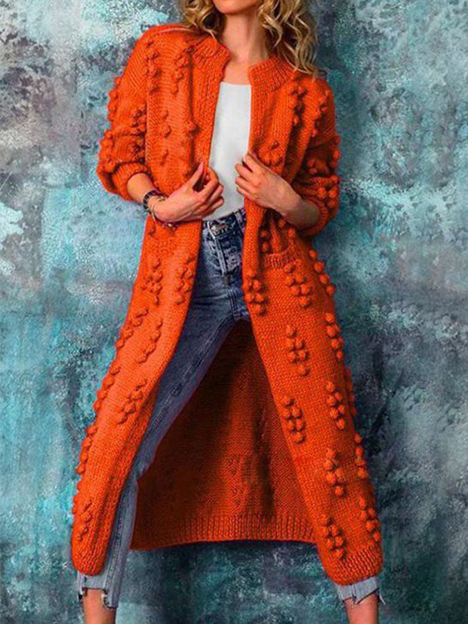 Well Tailored Sweater with a Graceful Silhouette
