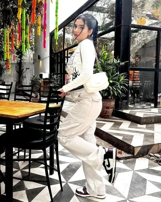 Gracefully Styled Trousers for Any Occasion
