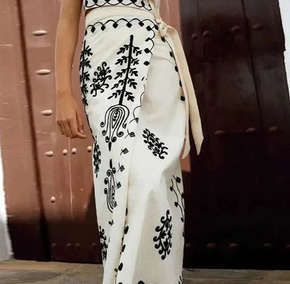 Polished Top with an Effortless Classic Look