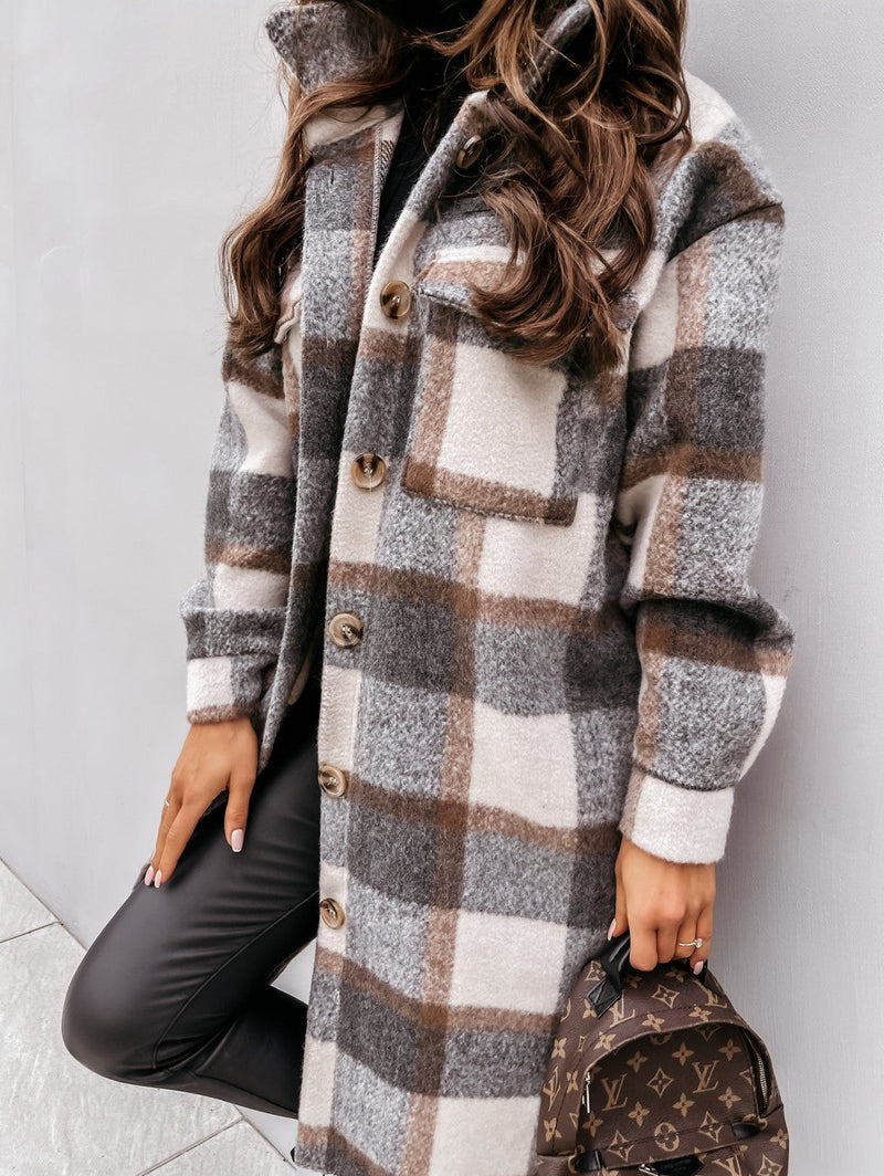Gracefully Styled Jacket for Any Occasion