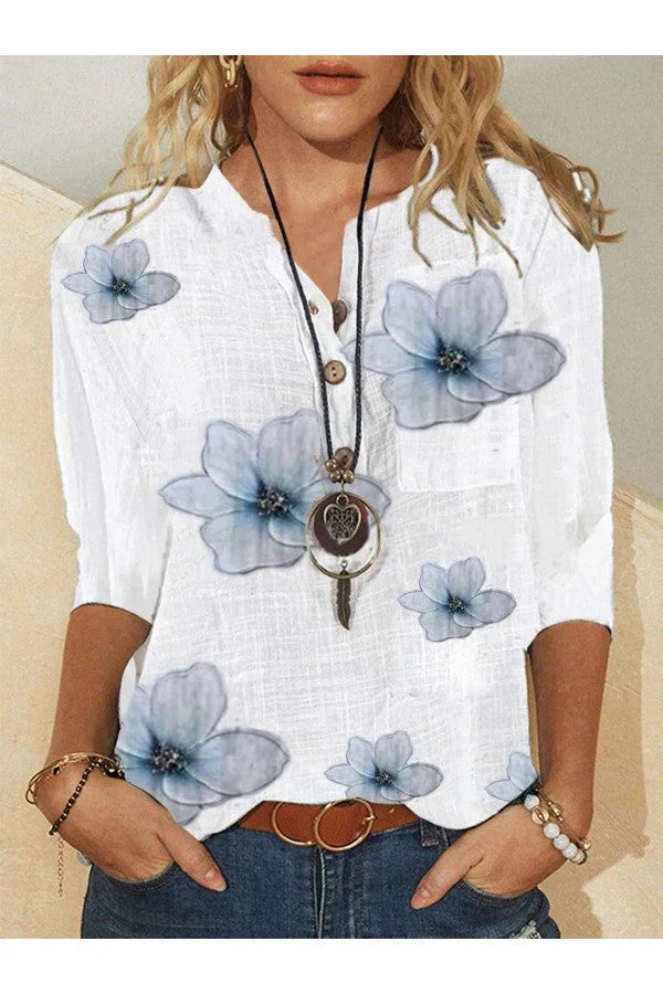 Sophisticated Blouse with a Clean Classic Look