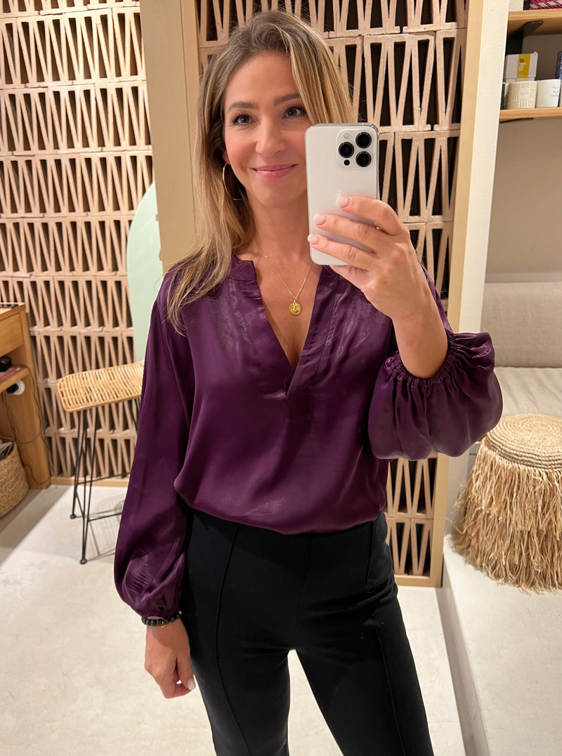 Beautifully Crafted Blouse in a Classic Style