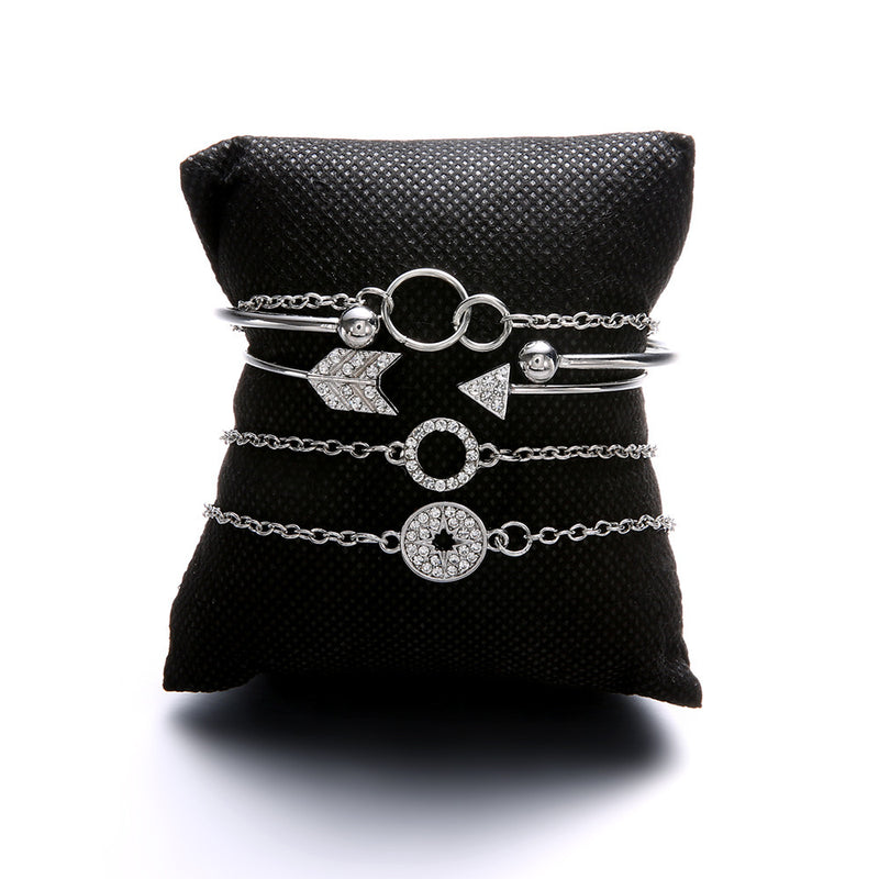 Kaunis Korusetti ainutlaatuisella tyylillä