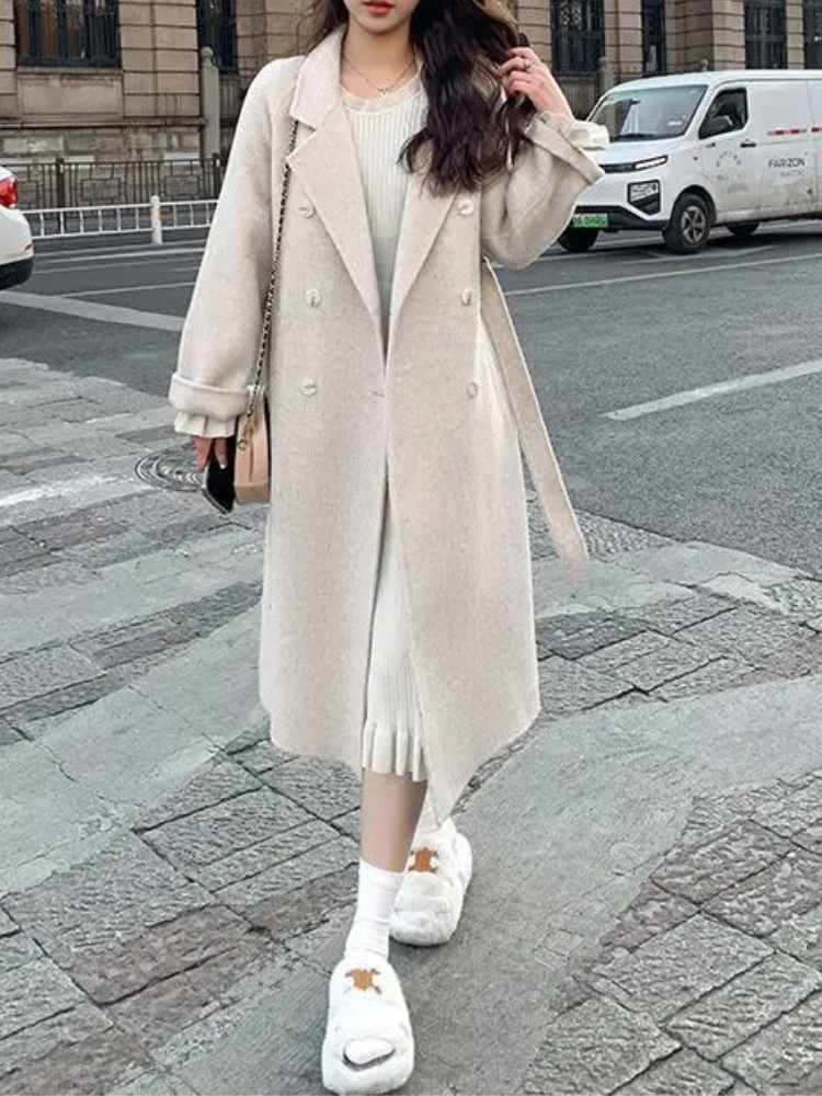 Well Tailored Garment with a Graceful Silhouette