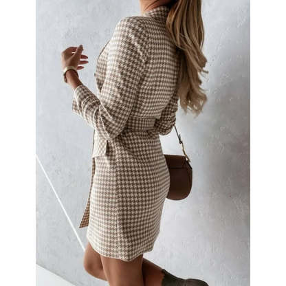 Sophisticated Garment with a Clean Classic Look