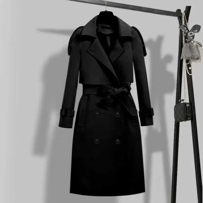 Classic Vintage & Enduringly Stylish Coat