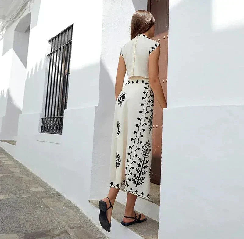 Polished Top with an Effortless Classic Look