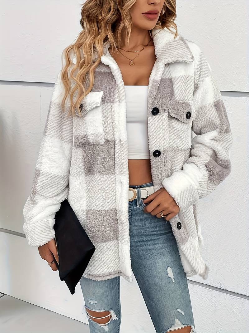 Effortlessly Elegant Jacket with a Timeless Design