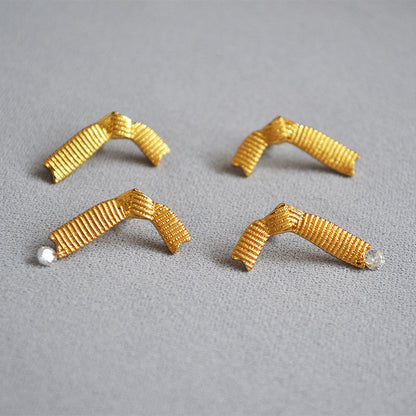 Kaunis Kulta Korvarengas ainutlaatuisella tyylillä