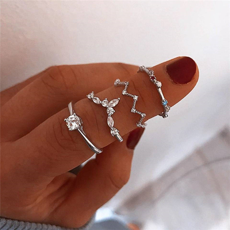 Kaunis Hopea Sormus ainutlaatuisella tyylillä