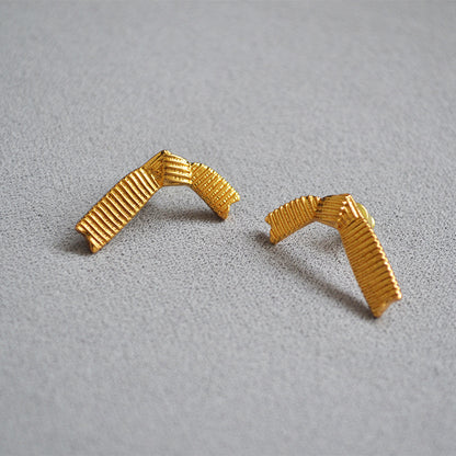 Kaunis Kulta Korvarengas ainutlaatuisella tyylillä