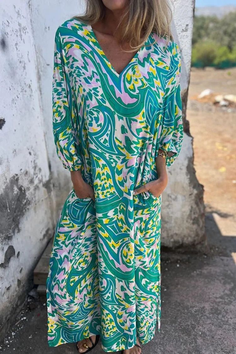 Beautifully Finished Sweater in a Timeless Design
