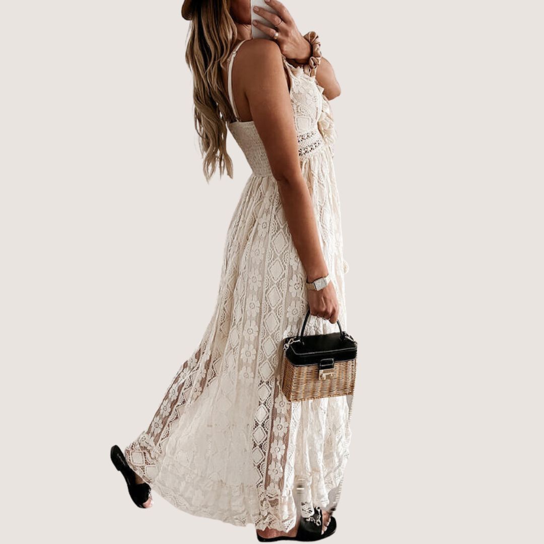 Classic Vintage Dress with a Flattering Fit