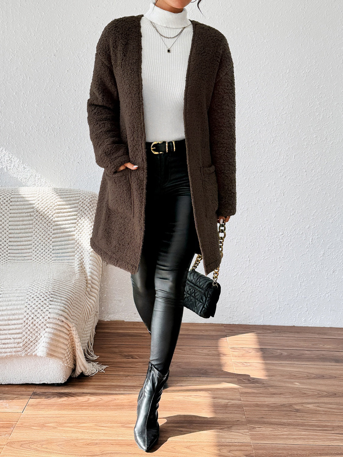 Effortlessly Elegant Coat with a Timeless Design