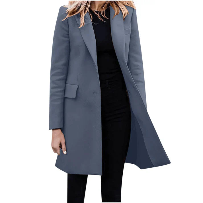 Beautifully Finished Coat in a Timeless Design