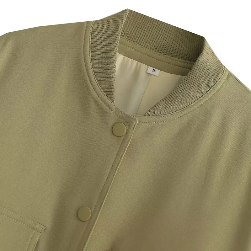 Well Tailored Garment with a Graceful Silhouette