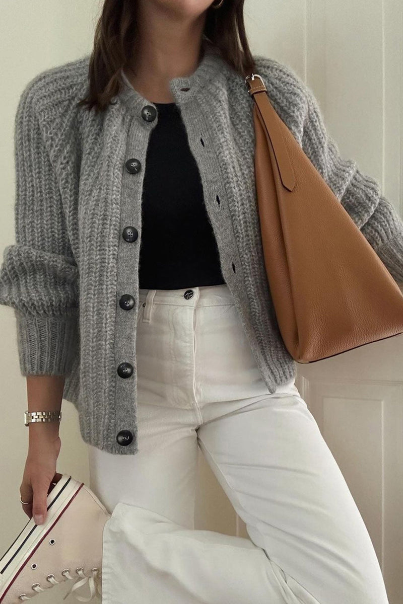 Gracefully Styled Cardigan for Any Occasion